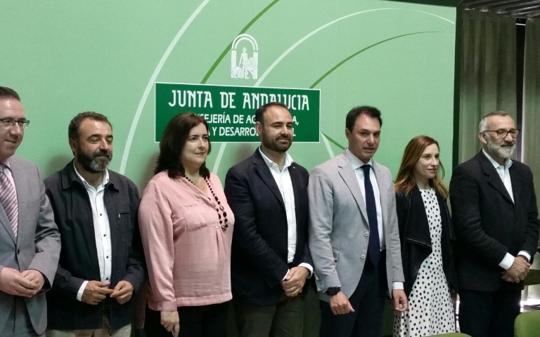 Agricultura firma con los Grupos de Desarrollo Rural los convenios de colaboración para conseguir una mayor agilidad en la tramitación de ayudas LEADER 2014-2020