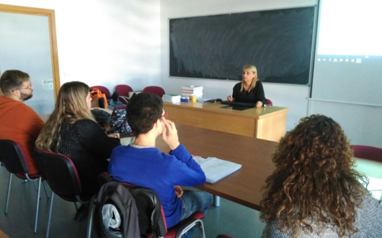ADERCON acerca el trabajo de los GDR a la Universidad de Huelva
